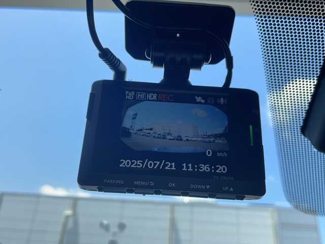 レクサス ＩＳ 500 Fスポーツパフォーマンス 千葉県 2024(令6)年 1.6万km ホワイトノーヴァガラスフレーク ワンオーナー/ムーンルーフ/マークレビンソンオーディオ/オレンジブレーキキャリパー/純正4.2インチTFTカラーマルチインフォメーションディスプレイナビTV/DVD/BT接続/アラウンドビューカメラ/バックカメラ/ETC2.0/ドライブレコーダー/クルーズコントロール/LexusSefetySystem+/・ロードサインアシスト/・先行車発進告知機能/衝衝突被害軽減システム/レーンキープアシスト/オートライト/オートマチックハイビーム/パドルシフト/ハーフレザーシート/エアシート/シートヒーター/本革ステアリング/ブラインドスポットモニター/純正LEDヘッドライト/純正アルミホイール/純正フロアマット/スペアキー/カードキー/保証書/取扱説明書/記録簿