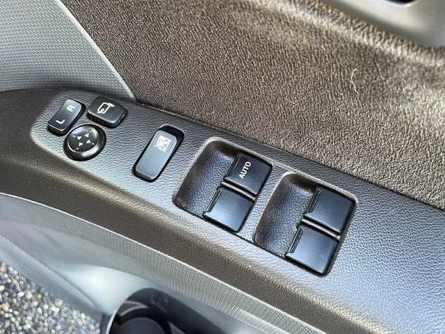 スズキ ソリオ G4 新潟県 2013(平25)年 7.8万km クラッシーレッドパール 社外メモリナビ(AVIC-MRZ02)/(AM/FM/CD/SD)/ワンセグTV/片側パワースライドドア/シートヒーター/プッシュスタート　/スペアキー/AW付スタッドレスタイヤ積み込み