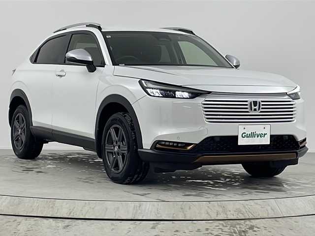ホンダ ヴェゼル ハイブリッド e:HEV X HuNTパッケージ 熊本県 2024(令6)年 0.7万km プラチナホワイトパール 純正９型ナビ　/バックカメラ　/ＥＴＣ　/アダプティブクルコン　/コーナーセンサー　/衝突軽減ブレーキ　/レーンキープ　/アクセル踏み間違い防止　/ヒルディセントコントロール　/パドルシフト　/純正１６インチＡＷ　/ＬＥＤヘッドライト
