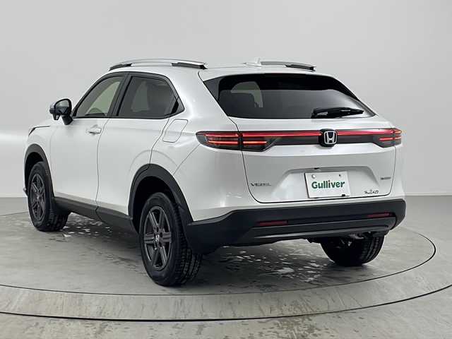 ホンダ ヴェゼル ハイブリッド e:HEV X HuNTパッケージ 熊本県 2024(令6)年 0.7万km プラチナホワイトパール 純正９型ナビ　/バックカメラ　/ＥＴＣ　/アダプティブクルコン　/コーナーセンサー　/衝突軽減ブレーキ　/レーンキープ　/アクセル踏み間違い防止　/ヒルディセントコントロール　/パドルシフト　/純正１６インチＡＷ　/ＬＥＤヘッドライト