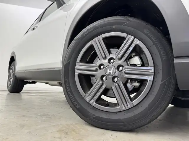 ホンダ ヴェゼル ハイブリッド e:HEV X HuNTパッケージ 福岡県 2024(令6)年 0.7万km プラチナホワイトパール 純正９型ナビ　/バックカメラ　/ＥＴＣ　/アダプティブクルコン　/コーナーセンサー　/衝突軽減ブレーキ　/レーンキープ　/アクセル踏み間違い防止　/ヒルディセントコントロール　/パドルシフト　/純正１６インチＡＷ　/ＬＥＤヘッドライト