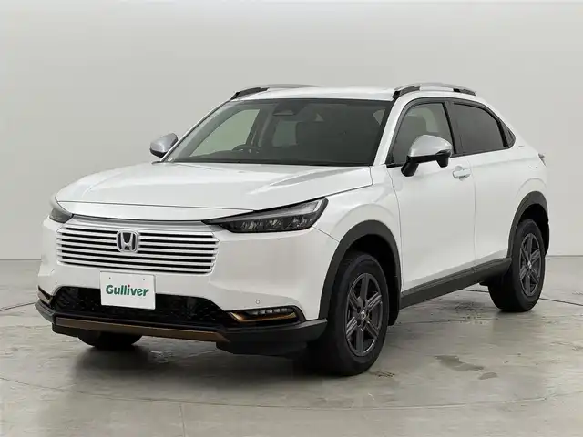 ホンダ ヴェゼル ハイブリッド e:HEV X HuNTパッケージ 福岡県 2024(令6)年 0.7万km プラチナホワイトパール 純正９型ナビ　/バックカメラ　/ＥＴＣ　/アダプティブクルコン　/コーナーセンサー　/衝突軽減ブレーキ　/レーンキープ　/アクセル踏み間違い防止　/ヒルディセントコントロール　/パドルシフト　/純正１６インチＡＷ　/ＬＥＤヘッドライト