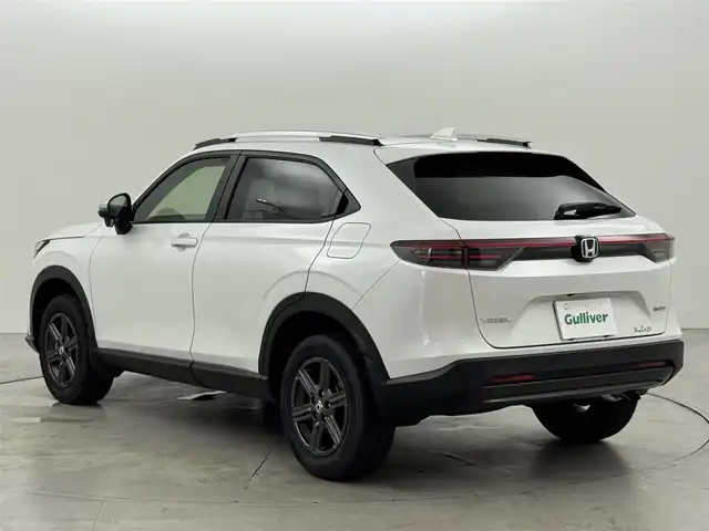 ホンダ ヴェゼル ハイブリッド e:HEV X HuNTパッケージ 福岡県 2024(令6)年 0.7万km プラチナホワイトパール 純正９型ナビ　/バックカメラ　/ＥＴＣ　/アダプティブクルコン　/コーナーセンサー　/衝突軽減ブレーキ　/レーンキープ　/アクセル踏み間違い防止　/ヒルディセントコントロール　/パドルシフト　/純正１６インチＡＷ　/ＬＥＤヘッドライト