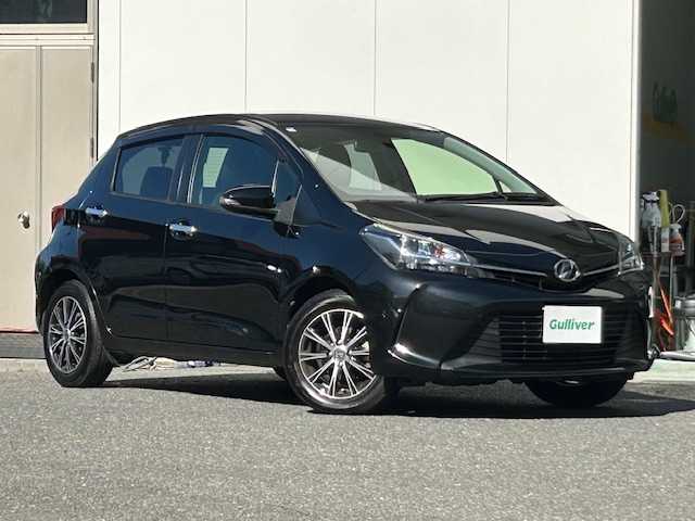 トヨタ ヴィッツ F LEDエディション 宮城県 2016(平28)年 9.9万km ブラックマイカ 純正SDナビ/・CD/Bluetooth/ワンセグTV/HIDヘッドライト/社外アルミ＆ノーマルタイヤ/社外アルミ＆スタッドレス積込/横滑り防止装置/プッシュスタート/スマートキー/スペアキー/保証書/取扱説明書