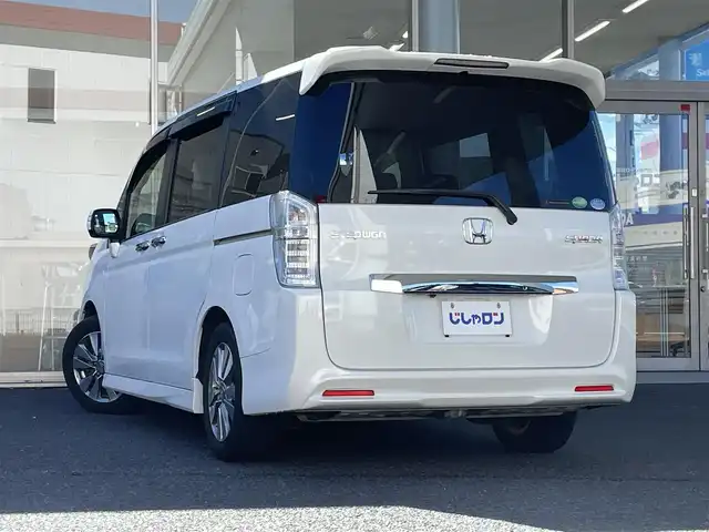 ホンダ ステップワゴン スパーダ Z 岐阜県 2013(平25)年 12.6万km ホワイトオーキッドパール (株)IDOMが運営する【じしゃロン多治見店】の自社ローン専用車両になります。こちらは現金またはオートローンご利用時の価格です。自社ローンご希望の方は別途その旨お申付け下さい。/ディーラーオプションナビ/　（Bluetooth/DVD/フルセグ）/両側パワースライドドア/純正フリップダウンモニター/アイドリングストップ/オートライト/フォグランプ/バックカメラ/ETC