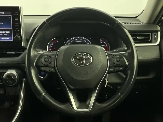 トヨタ ＲＡＶ４ G Zパッケージ 新潟県 2020(令2)年 3.1万km アティチュードブラックマイカ 純正ディスプレイオーディオ/　　FM/AM/USB/BT/バックカメラ/パワーバックドア/オートハイビーム/デジタルインナーミラー/レーダークルーズ/サンルーフ/純正アルミホイール/パワーシート/シートヒーター/ウィンカーミラー/レザーシート/４ＷＤ/ステアリングスイッチ/サイドカメラ/スマートキー/電動格納ミラー
