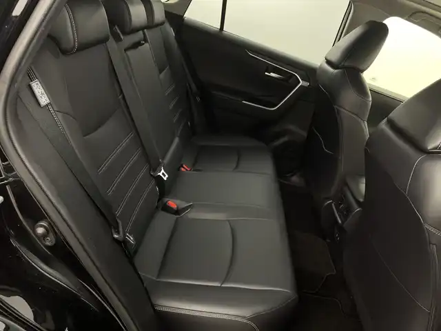 トヨタ ＲＡＶ４ G Zパッケージ 新潟県 2020(令2)年 3.1万km アティチュードブラックマイカ 純正ディスプレイオーディオ/　　FM/AM/USB/BT/バックカメラ/パワーバックドア/オートハイビーム/デジタルインナーミラー/レーダークルーズ/サンルーフ/純正アルミホイール/パワーシート/シートヒーター/ウィンカーミラー/レザーシート/４ＷＤ/ステアリングスイッチ/サイドカメラ/スマートキー/電動格納ミラー