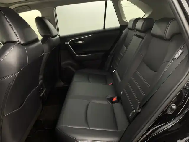 トヨタ ＲＡＶ４ G Zパッケージ 新潟県 2020(令2)年 3.1万km アティチュードブラックマイカ 純正ディスプレイオーディオ/　　FM/AM/USB/BT/バックカメラ/パワーバックドア/オートハイビーム/デジタルインナーミラー/レーダークルーズ/サンルーフ/純正アルミホイール/パワーシート/シートヒーター/ウィンカーミラー/レザーシート/４ＷＤ/ステアリングスイッチ/サイドカメラ/スマートキー/電動格納ミラー