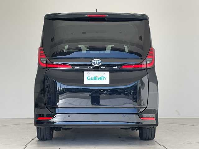 トヨタ ノア G 愛知県 2024(令6)年 1.2万km アティチュードブラックマイカ トヨタセーフティセンス/純正8型ナビ/両側パワースライドドア/レーダークルーズコントロール/コーナーセンサー/純正アルミホイール/LEDヘッドライト/オートマチックハイビーム/ドライブレコーダー/ETC/衝突軽減システム/フルセグ/CD DVD/Bluetooth/ステアリングスイッチ/スマートキー/プッシュスタート