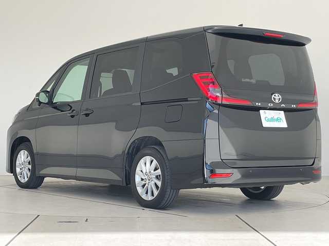 トヨタ ノア G 愛知県 2024(令6)年 1.2万km アティチュードブラックマイカ トヨタセーフティセンス/純正8型ナビ/両側パワースライドドア/レーダークルーズコントロール/コーナーセンサー/純正アルミホイール/LEDヘッドライト/オートマチックハイビーム/ドライブレコーダー/ETC/衝突軽減システム/フルセグ/CD DVD/Bluetooth/ステアリングスイッチ/スマートキー/プッシュスタート