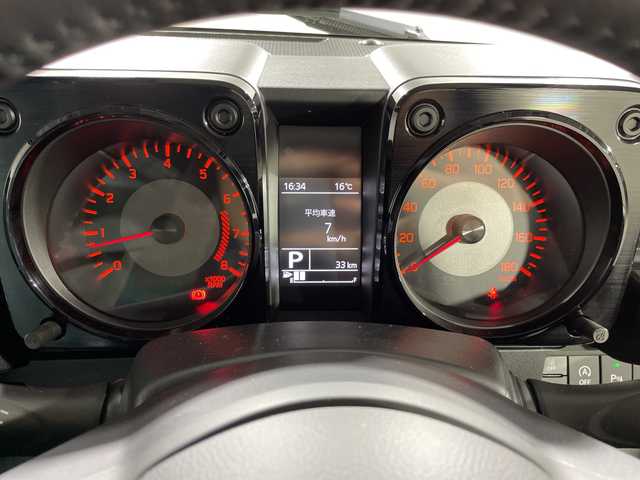 スズキ ジムニー ノマド FC 神奈川県 2025(令7)年 0.1千km ベージュⅡ 登録済未使用車/スズキセーフティサポート/4WD/シートヒーター/ダウンヒルアシストコント登録済未使用車/スズキセーフティサポート/4WD/シートヒーター/ダウンヒルアシストコンロール/革巻きステアリング/ステアリングスイッチ/Autoライト/アイドリングストップ機能/コーナーセンサー/ヘッドライトレベライザー/ヘッドライトウォッシャー/LEDヘッドライト/フォグランプ/電動格納ミラー/ウィンカーミラー/背面タイヤ/純正15インチアルミホイール