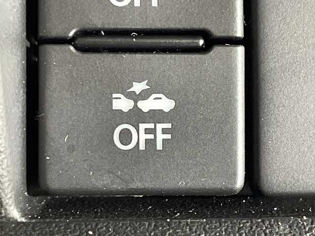 スズキ ジムニー ノマド FC 神奈川県 2025(令7)年 0.1千km ベージュⅡ 登録済未使用車/スズキセーフティサポート/4WD/シートヒーター/ダウンヒルアシストコント登録済未使用車/スズキセーフティサポート/4WD/シートヒーター/ダウンヒルアシストコンロール/革巻きステアリング/ステアリングスイッチ/Autoライト/アイドリングストップ機能/コーナーセンサー/ヘッドライトレベライザー/ヘッドライトウォッシャー/LEDヘッドライト/フォグランプ/電動格納ミラー/ウィンカーミラー/背面タイヤ/純正15インチアルミホイール