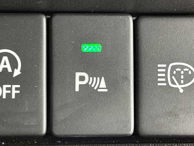 スズキ ジムニー ノマド FC 神奈川県 2025(令7)年 0.1千km ベージュⅡ 登録済未使用車/スズキセーフティサポート/4WD/シートヒーター/ダウンヒルアシストコント登録済未使用車/スズキセーフティサポート/4WD/シートヒーター/ダウンヒルアシストコンロール/革巻きステアリング/ステアリングスイッチ/Autoライト/アイドリングストップ機能/コーナーセンサー/ヘッドライトレベライザー/ヘッドライトウォッシャー/LEDヘッドライト/フォグランプ/電動格納ミラー/ウィンカーミラー/背面タイヤ/純正15インチアルミホイール