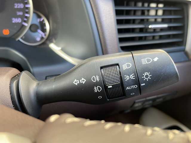 レクサス ＲＸ 450h バージョンL 山形県 2019(平31)年 5.9万km ソニッククォーツ ・モデリスタエアロ（フロント、サイド、リア）/・サンルーフ/・リアエンターテイメントシステム/・４WD/・純正ナビ/フルセグ/CDDVDブルーレイ/Bluetooth/・全方位カメラ/・社外前後ドラレコ/・ビルトインETC2.0/・MTモード付きAT/・レーダークルーズコントロール/・レーンキープアシスト/・プリクラッシュセーフティ/・ブラインドスポットモニター/・前後クリアランスソナー/・ヘッドアップディスプレイ/・前席パワーシート（メモリー付き）、シートベンチレーション/・全席シートヒーター/・ステアリングヒーター/・電動テレスコピック、オートスライドアウェイ/・パワーバックドア/・電動格納セカンドシート/・置くだけ充電/・シーケンシャルウィンカー/・20インチ純正AW/・18インチ純正AW＋スタッドレスタイヤ車載/・純正マット/・カードキー1枚