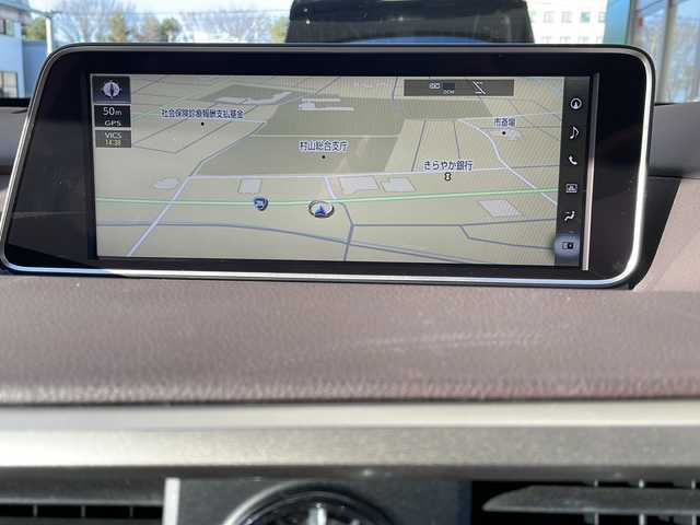 レクサス ＲＸ 450h バージョンL 山形県 2019(平31)年 5.9万km ソニッククォーツ ・モデリスタエアロ（フロント、サイド、リア）/・サンルーフ/・リアエンターテイメントシステム/・４WD/・純正ナビ/フルセグ/CDDVDブルーレイ/Bluetooth/・全方位カメラ/・社外前後ドラレコ/・ビルトインETC2.0/・MTモード付きAT/・レーダークルーズコントロール/・レーンキープアシスト/・プリクラッシュセーフティ/・ブラインドスポットモニター/・前後クリアランスソナー/・ヘッドアップディスプレイ/・前席パワーシート（メモリー付き）、シートベンチレーション/・全席シートヒーター/・ステアリングヒーター/・電動テレスコピック、オートスライドアウェイ/・パワーバックドア/・電動格納セカンドシート/・置くだけ充電/・シーケンシャルウィンカー/・20インチ純正AW/・18インチ純正AW＋スタッドレスタイヤ車載/・純正マット/・カードキー1枚