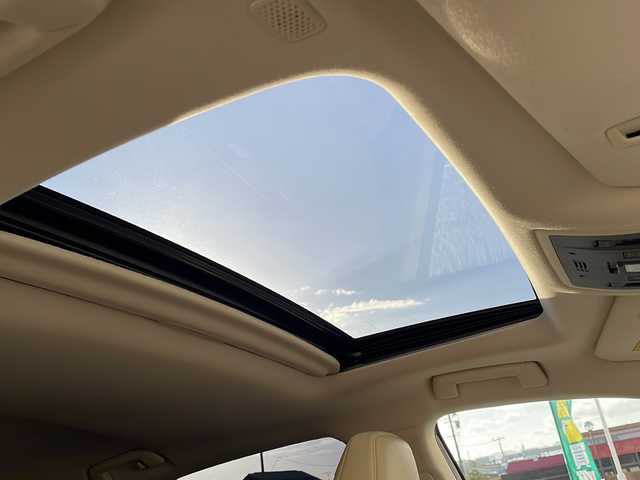 レクサス ＲＸ 450h バージョンL 山形県 2019(平31)年 5.9万km ソニッククォーツ ・モデリスタエアロ（フロント、サイド、リア）/・サンルーフ/・リアエンターテイメントシステム/・４WD/・純正ナビ/フルセグ/CDDVDブルーレイ/Bluetooth/・全方位カメラ/・社外前後ドラレコ/・ビルトインETC2.0/・MTモード付きAT/・レーダークルーズコントロール/・レーンキープアシスト/・プリクラッシュセーフティ/・ブラインドスポットモニター/・前後クリアランスソナー/・ヘッドアップディスプレイ/・前席パワーシート（メモリー付き）、シートベンチレーション/・全席シートヒーター/・ステアリングヒーター/・電動テレスコピック、オートスライドアウェイ/・パワーバックドア/・電動格納セカンドシート/・置くだけ充電/・シーケンシャルウィンカー/・20インチ純正AW/・18インチ純正AW＋スタッドレスタイヤ車載/・純正マット/・カードキー1枚