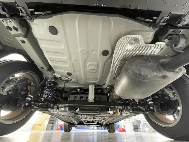 トヨタ カローラ クロス ハイブリッド Z 滋賀県 2024(令6)年 0.6万km アティチュードブラックマイカ 純正10.5インチナビ/【Bluetooth/USB//フルセグ/AppleCarplay/AndroidAuto】/全方位カメラ/パワーバックドア/LEDヘッドライト/追従クルーズコントロール/パワーシート/BSM/ハーフレザーシート/シートヒーター/クリアランスソナー/電子パーキング/ドライブレコーダー/ビルトインETC