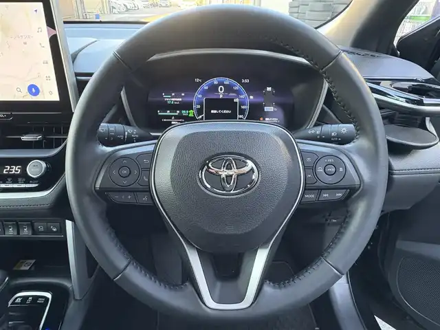 トヨタ カローラ クロス ハイブリッド Z 滋賀県 2024(令6)年 0.6万km アティチュードブラックマイカ 純正10.5インチナビ/【Bluetooth/USB//フルセグ/AppleCarplay/AndroidAuto】/全方位カメラ/パワーバックドア/LEDヘッドライト/追従クルーズコントロール/パワーシート/BSM/ハーフレザーシート/シートヒーター/クリアランスソナー/電子パーキング/ドライブレコーダー/ビルトインETC