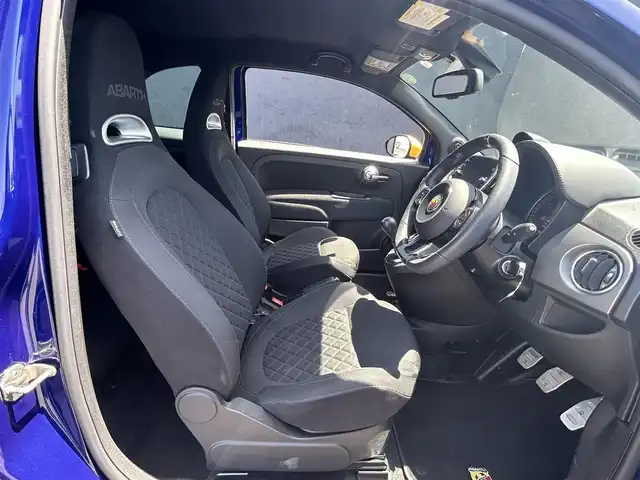 アバルト ５９５ ピスタ 茨城県 2020(令2)年 2.6万km 青 レコードモンツァマフラー/純正サベルト製シート/純正ディスプレイオーディオ/AppleCarPlay/バックカメラ/ETC/純正17インチAW/パドルシフト/キセノンヘッドライト/スポーツモード/取扱説明書/保証書/スペアキー