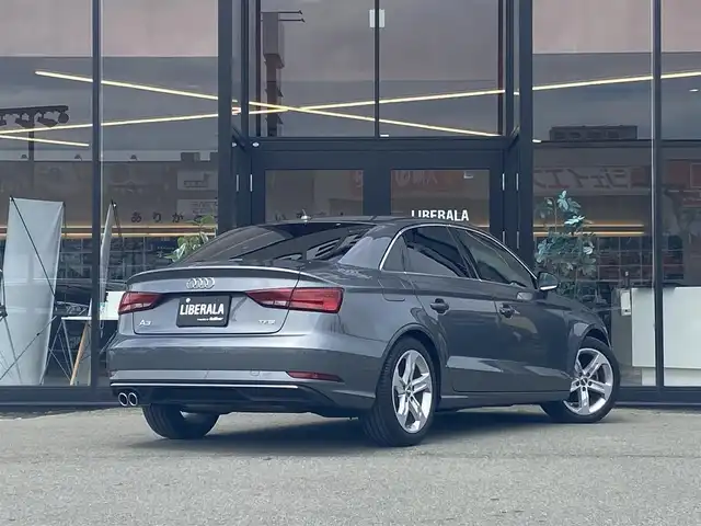 アウディ Ａ３ セダン 1．4 TFSI スポーツ 福岡県 2018(平30)年 3.6万km モンスーングレーメタリック アシスタンスパッケージ/ラグジュアリーパッケージ/バーチャルコックピット/純正ナビ/フルセグ/バックカメラ/黒革/前席パワーシート/前席シートヒーター/ETC/車高調（純正サス有り）/オートライト/パドルシフト/フロントドラレコ