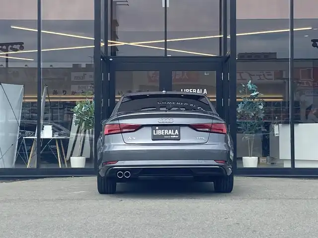 アウディ Ａ３ セダン 1．4 TFSI スポーツ 福岡県 2018(平30)年 3.6万km モンスーングレーメタリック アシスタンスパッケージ/ラグジュアリーパッケージ/バーチャルコックピット/純正ナビ/フルセグ/バックカメラ/黒革/前席パワーシート/前席シートヒーター/ETC/車高調（純正サス有り）/オートライト/パドルシフト/フロントドラレコ