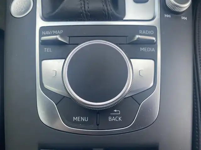 アウディ Ａ３ セダン 1．4 TFSI スポーツ 福岡県 2018(平30)年 3.6万km モンスーングレーメタリック アシスタンスパッケージ/ラグジュアリーパッケージ/バーチャルコックピット/純正ナビ/フルセグ/バックカメラ/黒革/前席パワーシート/前席シートヒーター/ETC/車高調（純正サス有り）/オートライト/パドルシフト/フロントドラレコ