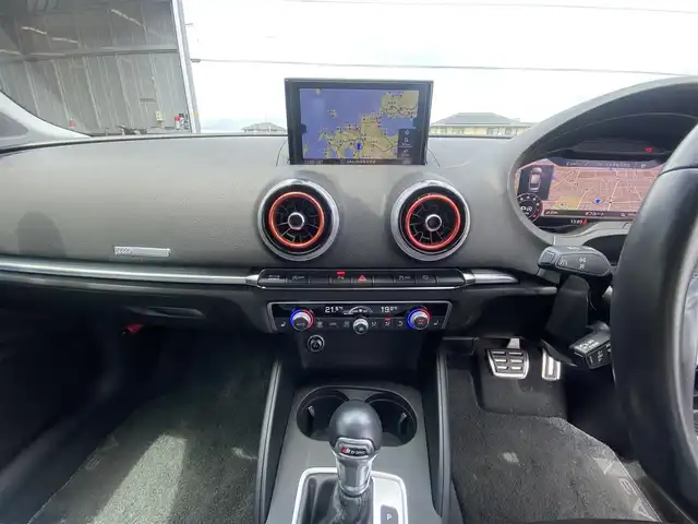 アウディ Ａ３ セダン 1．4 TFSI スポーツ 福岡県 2018(平30)年 3.6万km モンスーングレーメタリック アシスタンスパッケージ/ラグジュアリーパッケージ/バーチャルコックピット/純正ナビ/フルセグ/バックカメラ/黒革/前席パワーシート/前席シートヒーター/ETC/車高調（純正サス有り）/オートライト/パドルシフト/フロントドラレコ