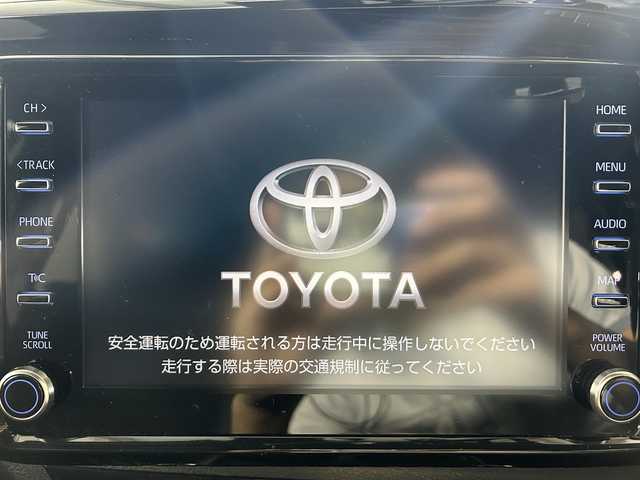 トヨタ ハイラックス Z GRスポーツ 佐賀県 2023(令5)年 2.1万km プラチナホワイトパールマイカ 純正8インチディスプレイオーディオ/Bluetooth/ナビ機能付き/全方位バックカメラ/衝突被害軽減システム/レーダークルーズコントロール/レーンアシスト/クリアランスソナー/オートライト/ロードサインアシスト/ダウンヒルアシストコントロール/ETC2.0 /4WD/LEDヘッドライト/フォグライト/純正フロアマット/パドルシフト/革巻きステアリング/純正18インチアルミホイール/プッシュスタート/スマートキー/アイドリングストップ/スペアキー×1