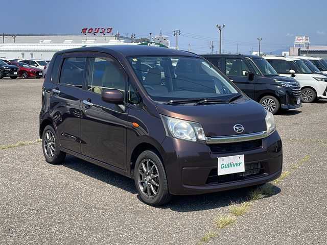ダイハツ ムーヴ L 新潟県 2014(平26)年 8.1万km プラムブラウンクリスタルマイカ 4WD/社外SDナビ(MDV-X701W)/CD/DVD/BT/フルセグテレビ/バックカメラ/ETC/ベンチシート/アイドリングストップ/リモコンキー
