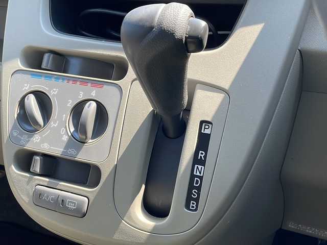 ダイハツ ムーヴ L 新潟県 2014(平26)年 8.1万km プラムブラウンクリスタルマイカ 4WD/社外SDナビ(MDV-X701W)/CD/DVD/BT/フルセグテレビ/バックカメラ/ETC/ベンチシート/アイドリングストップ/リモコンキー