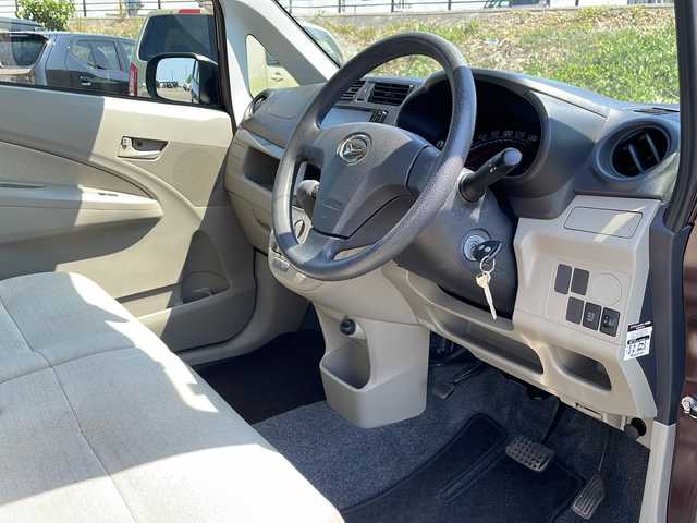 ダイハツ ムーヴ L 新潟県 2014(平26)年 8.1万km プラムブラウンクリスタルマイカ 4WD/社外SDナビ(MDV-X701W)/CD/DVD/BT/フルセグテレビ/バックカメラ/ETC/ベンチシート/アイドリングストップ/リモコンキー