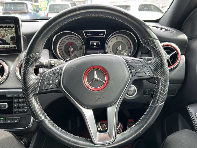 メルセデス・ベンツ ＧＬＡ１８０ 岐阜県 2016(平28)年 5万km コスモスブラック 純正メーカーナビTVフルセグ/バックカメラ/ETC/レーダーセーフティパッケージ/パークトロニック/パワーバックドア/ドライブレコーダー/キーレスゴー