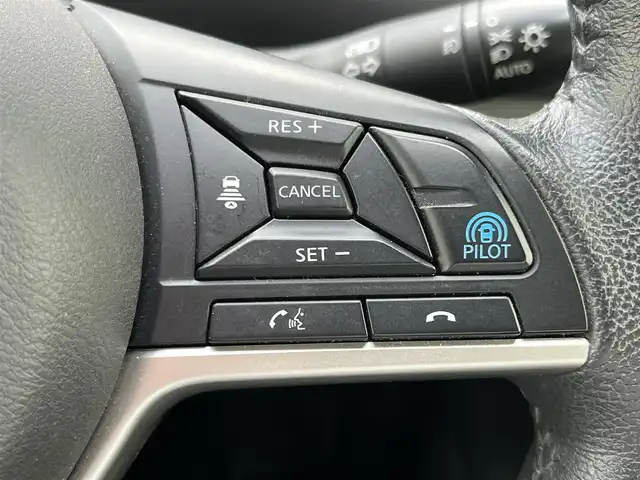 日産 セレナ ハイウェイスター 奈良県 2019(令1)年 5.2万km ダイヤモンドブラック 純正ナビ(フルセグTV/CD/DVD/Blu-ray/AM・FM/BT/HDMI)/純正フリップダウンモニター/アラウンドビューモニター/ETC/純正ドラレコ/プロパイロット/クルーズコントロール/踏み間違い防止アシスト/インテリジェントエマージェンシーブレーキ/LDW(車線逸脱警報)/オートブレーキホールド/純正16インチアルミホイール/社外フロアマット