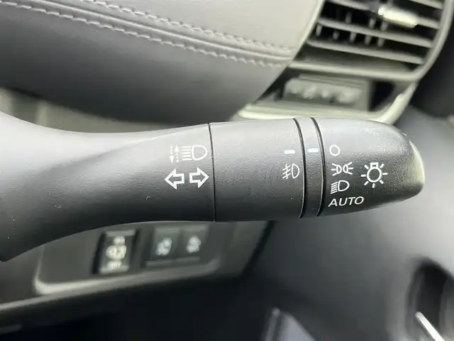 日産 セレナ ハイウェイスター 奈良県 2019(令1)年 5.2万km ダイヤモンドブラック 純正ナビ(フルセグTV/CD/DVD/Blu-ray/AM・FM/BT/HDMI)/純正フリップダウンモニター/アラウンドビューモニター/ETC/純正ドラレコ/プロパイロット/クルーズコントロール/踏み間違い防止アシスト/インテリジェントエマージェンシーブレーキ/LDW(車線逸脱警報)/オートブレーキホールド/純正16インチアルミホイール/社外フロアマット