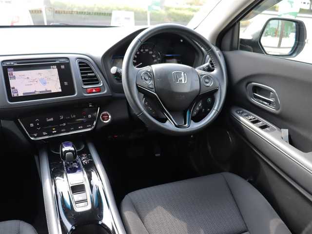 ホンダ ヴェゼル ハイブリッド X 福島県 2014(平26)年 7.5万km ルーセブラックM  ワ ン オ ー ナ ー/ 4     W     D/ 純 正 ナ ビ・フ ル セ グ T V/ 純 正 バ ッ ク カ メ ラ/ 純 正 E T C/ 純 正 エ ン ジ ン ス タ ー タ ー/ 前 左 右 シ ー ト ヒ ー タ ー/ ク ル ー ズ コ ン ト ロ ー ル/ パ ド ル シ フ ト/ ス マ ー ト キ ー/ モ デ ュ ー ロ １ ６ イ ン チ ア ル ミ/ 純 正 L E D ヘ ッ ド ラ イ ト/ 純 正 フ ォ グ ラ ン プ/ フ ロ ン ト ガ ラ ス 熱 線/ ド ア ミ ラ ー ヒ ー タ ー/ 新　車　保　証　書/ 取　扱　説　明　書