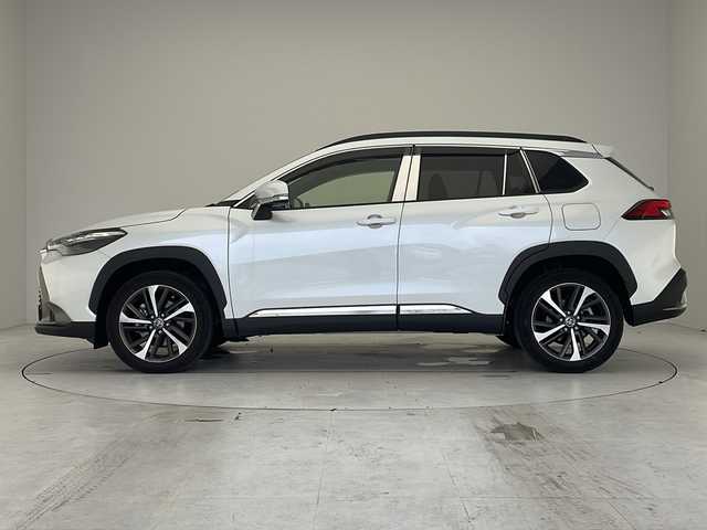トヨタ カローラ クロス ハイブリッド Z 愛知県 2022(令4)年 3.8万km プラチナホワイトパールマイカ 衝突軽減システム/純正９型ディスプレイオーディオ（ナビあり）/三眼LEDヘッドライト/全方位カメラ/ガラスルーフ/レーダークルーズコントロール/シートヒーター/フルセグ/Bluetooth/バックカメラ/電動リアゲート/パワーシート/コーナーセンサー/純正アルミホイール/ルーフレール/ETC２．０/ブラインドスポットモニター/ドライブレコーダー