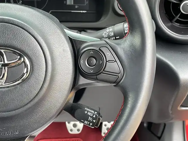 トヨタ ＧＲ８６ RZ 宮崎県 2022(令4)年 2.5万km 赤 ディーラー純正ナビ/Bluetooth/フルセグテレビ/バックカメラ/ETC2.0/ドライブレコーダー/純正18インチアルミ/シートヒーター/LEDヘッドライト/プッシュスタート/後側方警戒支援システム