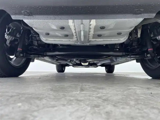 トヨタ ライズ Z 大分県 2024(令6)年 1.6万km シャイニングホワイトパール 純正ディスプレイ/フルセグ/Bluetooth/HDMI/Apple Car Play/Andoroid Auto/バックカメラ/プリクラッシュ/オートLEDライト/レーダークルーズ/USB差し込み/前席シートヒーター/ビルトインETC2.0/前後ソナー/サイドWエアバッグ/カーテンエアバッグ/純正16インチAW/純正フロアマット/スマートキー