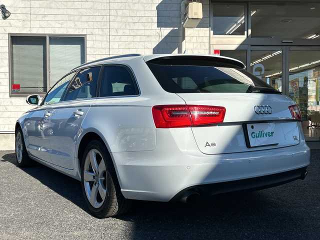 アウディ Ａ６ アバント 2．8 FSI クワトロ 埼玉県 2012(平24)年 3.3万km グレイシアホワイトメタリック メーカーナビ /(フルセグ/FM/AM/Bluetooth/CD/DVD)/ドラレコ前後 /バックカメラ/ワンオーナー　/ETC　/ルーフレール　/LEDライト　/ステアリングスイッチ　/パワーシート(D/N)　/プレミアムサウンド(BOSE)　/プッシュスタート　/純正フロア　/オートライト　/パーキングセンサー　/TRC/クリアランスソナー/スマートキー/スペアキー1本/シートヒーター(D/N)/ISOFIX/保証書　/取扱説明書