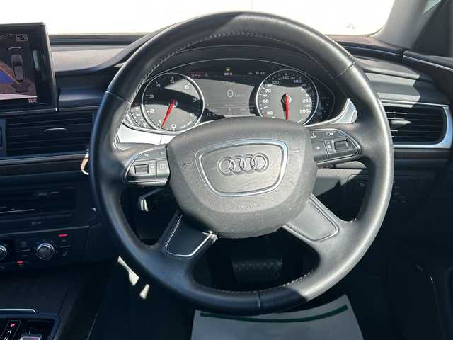 アウディ Ａ６ アバント 2．8 FSI クワトロ 埼玉県 2012(平24)年 3.3万km グレイシアホワイトメタリック メーカーナビ /(フルセグ/FM/AM/Bluetooth/CD/DVD)/ドラレコ前後 /バックカメラ/ワンオーナー　/ETC　/ルーフレール　/LEDライト　/ステアリングスイッチ　/パワーシート(D/N)　/プレミアムサウンド(BOSE)　/プッシュスタート　/純正フロア　/オートライト　/パーキングセンサー　/TRC/クリアランスソナー/スマートキー/スペアキー1本/シートヒーター(D/N)/ISOFIX/保証書　/取扱説明書