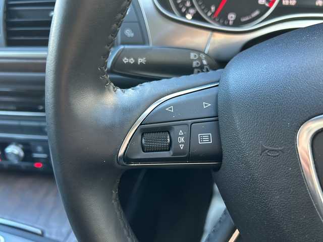 アウディ Ａ６ アバント 2．8 FSI クワトロ 埼玉県 2012(平24)年 3.3万km グレイシアホワイトメタリック メーカーナビ /(フルセグ/FM/AM/Bluetooth/CD/DVD)/ドラレコ前後 /バックカメラ/ワンオーナー　/ETC　/ルーフレール　/LEDライト　/ステアリングスイッチ　/パワーシート(D/N)　/プレミアムサウンド(BOSE)　/プッシュスタート　/純正フロア　/オートライト　/パーキングセンサー　/TRC/クリアランスソナー/スマートキー/スペアキー1本/シートヒーター(D/N)/ISOFIX/保証書　/取扱説明書