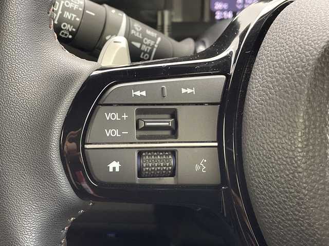 ホンダ Ｎ ＢＯＸ カスタム ターボ 愛知県 2024(令6)年 1.1万km プラチナホワイトパール ターボ搭載車/ホンダセンシング/・衝突軽減ブレーキ/・先行車発進のお知らせ/・歩行者事故低減ステアリング/・路外逸脱抑制機能/・標識認識システム/・アダプティブクルーズコントロール/・オートハイビーム/・誤発進抑制機能/・後方誤発進抑制機能/・近距離衝突軽減ブレーキ/パーキングセンサー/純正8インチディスプレイオーディオ/Apple CarPlay/Android Auto/バックカメラ/純正アルミホイール/ETC/シートヒーター/スマートキー/プッシュスタート/横滑り防止装置/パドルシフト