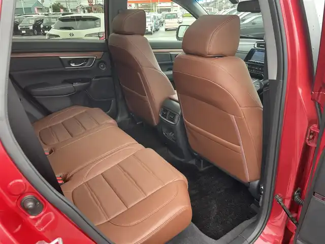 ホンダ ＣＲ－Ｖ ハイブリッド EX・マスターピース 富山県 2019(令1)年 3.7万km プレミアムクリスタルレッドM 純正ナビ/フルセグTV/ハンズフリーパワーバックドア/バックモニター/ビルトインETC2.0/ドライブレコーダー/レーダークルーズコントロール/衝突被害軽減ブレーキ/誤発進抑制機能/車線逸脱防止支援システム/先行車発進お知らせ機能/オートハイビーム/標識認識システム/ブラインドスポットモニター/LEDヘッドランプ/革巻きステアリング/パドルシフト/ブラウン革シート/前席パワーシート/シートヒーター/純正18インチアルミホイール/スマートキーシステム/禁煙車