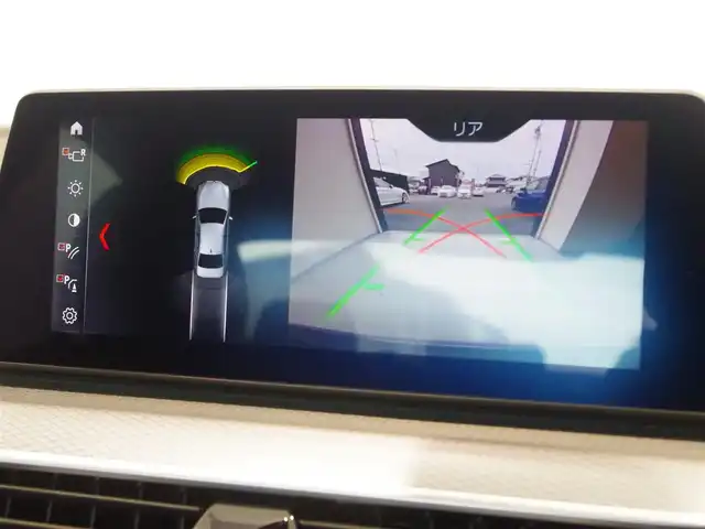ＢＭＷ ５２３ｄ 岐阜県 2020(令2)年 4.1万km サファイアブラックP HDDナビゲーションシステム/　オーディオ・ビジュアル・システム/　フルセグTV　Bluetooth　CD　DVD　AM　FM/ドライビングアシストプラス/　ACCアクティブクルーズコントロール/　ステアリング　レーンコントロールアシスト/　レーンディパーチャーウォーニング/　レーンチェンジウォーニング/　アクティブサイドコリジョンプロテクション/　前車接近警告機能/　衝突回避・被害軽減ブレーキ/　後車衝突警告機能/　クロス・トラフィック・ウォーニング/パーク・ディスタンス・コントロール/リヤ・ビュー・カメラ/BMWヘッドアップ・ディスプレイ/運転席・助手席パワーシート