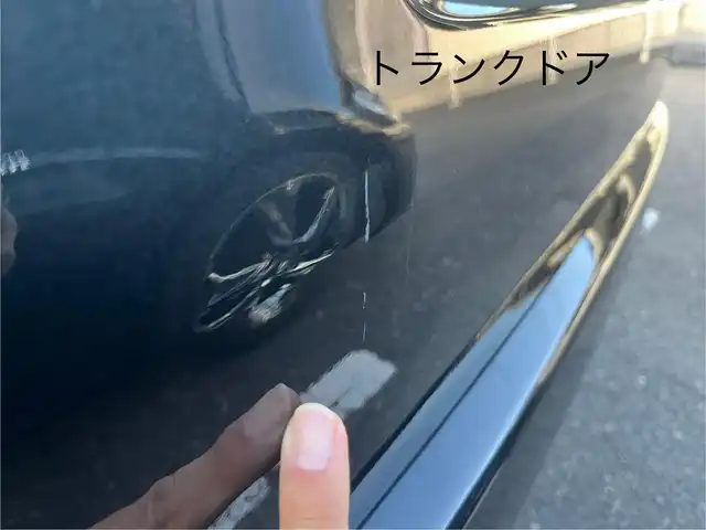 トヨタ ハイエース GL 三重県 2015(平27)年 10.6万km ブラックマイカ フリップダウンモニター/ナビ（Bluetooth/AM/FM/TV/CD/DVD/USB/SD）/バックカメラ/ドライブレコーダー（前）/片側電動スライドドア/イージークローザー（バックドア）/VALENTIテールランプ/オートエアコン/リアクーラー/リアヒーター/AC100V/スペアキー/メッキU字2段フロントグリル/ボディ同色フロントバンパー/フロントフォグランプ/両側メッキドアミラー（電動格納機能付）/メッキアウトサイドドアハンドル/メッキリアナンバープレートガーニッシュ/「GL」エンブレム（バックドア）/ボディ同色リアバンパー/両側固定式リアクォーターガラス/プライバシーガラス/オプティトロンメーター（タコメーター付自発光式アナログメーター）/シルバー加飾付ウレタン製ステアリングホイール/ヘッドレスト別体トリコットシート/シートスライド機構（運転席/助手席）/アームレスト（2/3列目）/スペースアップシート（4列目）/成型スライドドアトリム/ポケット付成型クォータートリム/マップランプ（前席）/大型ルームランプ（後席）