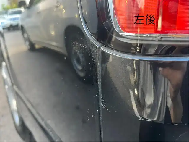 トヨタ ハイエース GL 三重県 2015(平27)年 10.6万km ブラックマイカ フリップダウンモニター/ナビ（Bluetooth/AM/FM/TV/CD/DVD/USB/SD）/バックカメラ/ドライブレコーダー（前）/片側電動スライドドア/イージークローザー（バックドア）/VALENTIテールランプ/オートエアコン/リアクーラー/リアヒーター/AC100V/スペアキー/メッキU字2段フロントグリル/ボディ同色フロントバンパー/フロントフォグランプ/両側メッキドアミラー（電動格納機能付）/メッキアウトサイドドアハンドル/メッキリアナンバープレートガーニッシュ/「GL」エンブレム（バックドア）/ボディ同色リアバンパー/両側固定式リアクォーターガラス/プライバシーガラス/オプティトロンメーター（タコメーター付自発光式アナログメーター）/シルバー加飾付ウレタン製ステアリングホイール/ヘッドレスト別体トリコットシート/シートスライド機構（運転席/助手席）/アームレスト（2/3列目）/スペースアップシート（4列目）/成型スライドドアトリム/ポケット付成型クォータートリム/マップランプ（前席）/大型ルームランプ（後席）