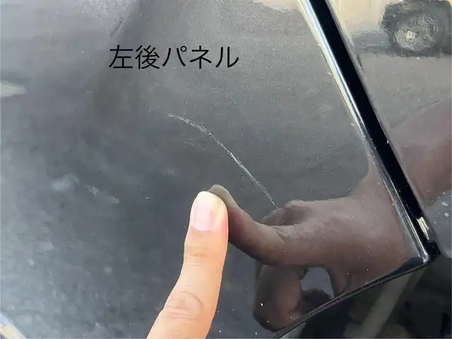 トヨタ ハイエース GL 三重県 2015(平27)年 10.6万km ブラックマイカ フリップダウンモニター/ナビ（Bluetooth/AM/FM/TV/CD/DVD/USB/SD）/バックカメラ/ドライブレコーダー（前）/片側電動スライドドア/イージークローザー（バックドア）/VALENTIテールランプ/オートエアコン/リアクーラー/リアヒーター/AC100V/スペアキー/メッキU字2段フロントグリル/ボディ同色フロントバンパー/フロントフォグランプ/両側メッキドアミラー（電動格納機能付）/メッキアウトサイドドアハンドル/メッキリアナンバープレートガーニッシュ/「GL」エンブレム（バックドア）/ボディ同色リアバンパー/両側固定式リアクォーターガラス/プライバシーガラス/オプティトロンメーター（タコメーター付自発光式アナログメーター）/シルバー加飾付ウレタン製ステアリングホイール/ヘッドレスト別体トリコットシート/シートスライド機構（運転席/助手席）/アームレスト（2/3列目）/スペースアップシート（4列目）/成型スライドドアトリム/ポケット付成型クォータートリム/マップランプ（前席）/大型ルームランプ（後席）