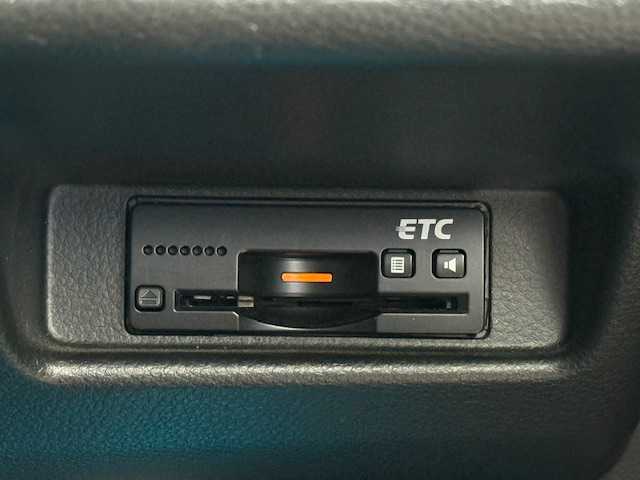 スズキ アルト ワークス 大阪府 2016(平28)年 4.8万km スチールシルバーM /禁煙車//カロッツェリアディスプレイオーディオ/・CD・DVD・BT//純正レカロシート//HKS製センター出しマフラー//RAYS TE37 SONIC　15インチアルミ//navic車高調//社外ボンネット//前ストラットタワーバー//リアウイングカバー//Fキャリパーレッド塗装//ETC//ステアリングスイッチ//スマートキー//保証書//取扱説明書//スペアキー