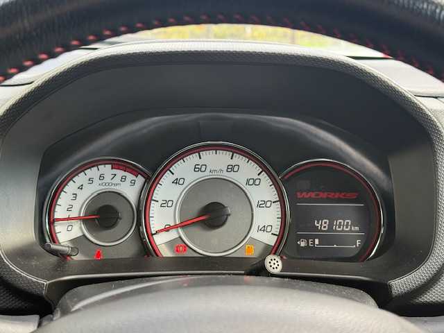 スズキ アルト ワークス 大阪府 2016(平28)年 4.8万km スチールシルバーM /禁煙車//カロッツェリアディスプレイオーディオ/・CD・DVD・BT//純正レカロシート//HKS製センター出しマフラー//RAYS TE37 SONIC　15インチアルミ//navic車高調//社外ボンネット//前ストラットタワーバー//リアウイングカバー//Fキャリパーレッド塗装//ETC//ステアリングスイッチ//スマートキー//保証書//取扱説明書//スペアキー