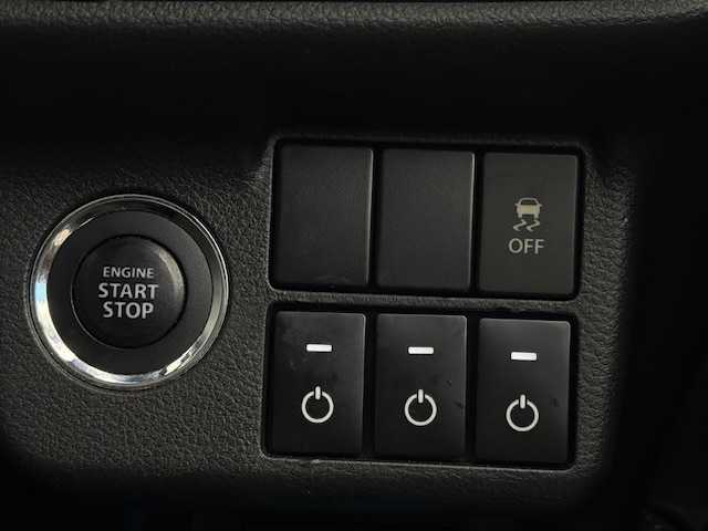 スズキ アルト ワークス 大阪府 2016(平28)年 4.8万km スチールシルバーM /禁煙車//カロッツェリアディスプレイオーディオ/・CD・DVD・BT//純正レカロシート//HKS製センター出しマフラー//RAYS TE37 SONIC　15インチアルミ//navic車高調//社外ボンネット//前ストラットタワーバー//リアウイングカバー//Fキャリパーレッド塗装//ETC//ステアリングスイッチ//スマートキー//保証書//取扱説明書//スペアキー